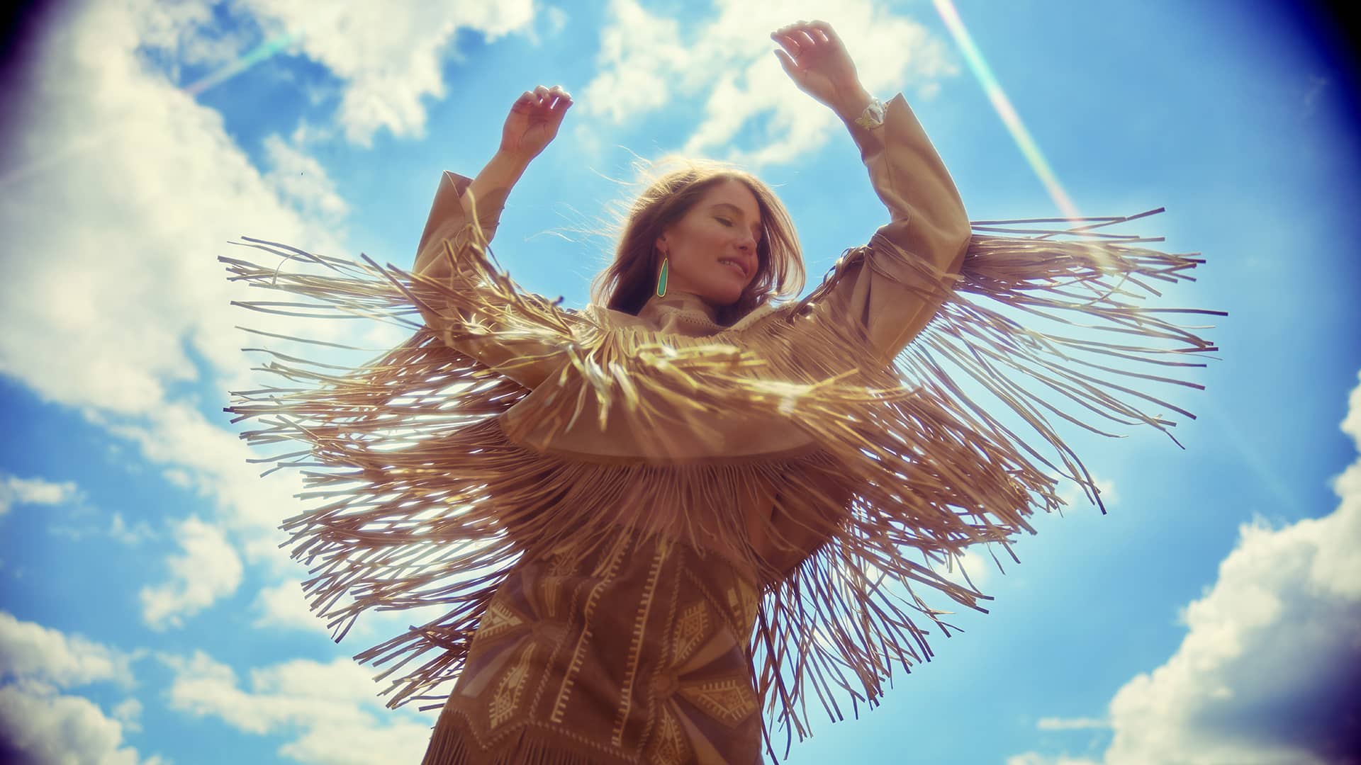 Poster for Caroline Jones - Good Omen Tour on May 1, 2026 at Joe's on Weed St.