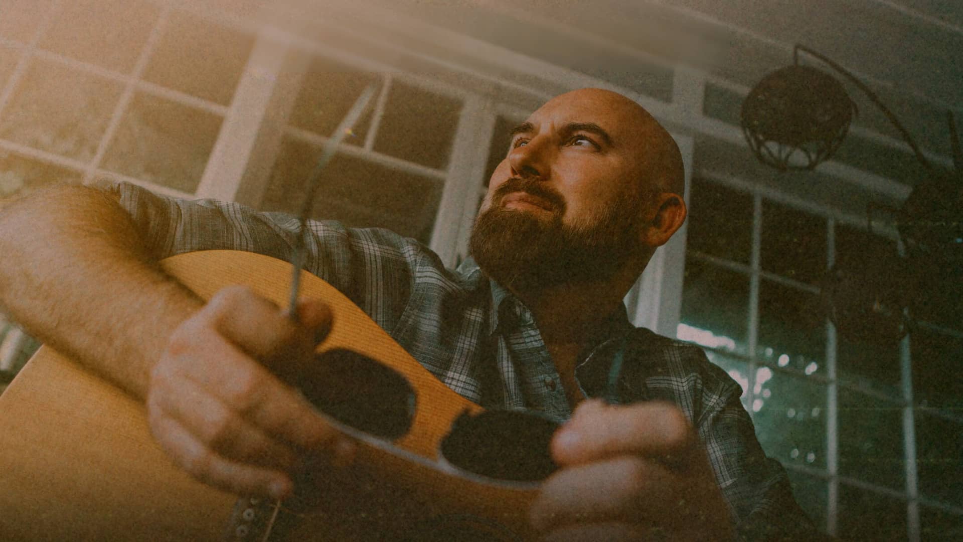 Buy tickets for Corey Smith, with Justin Holt, on Friday May 17, 2024 at Joe's on Weed St.